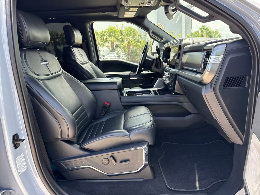 Certified 2025 Ford F250 Platinum AWD/4WD image 29