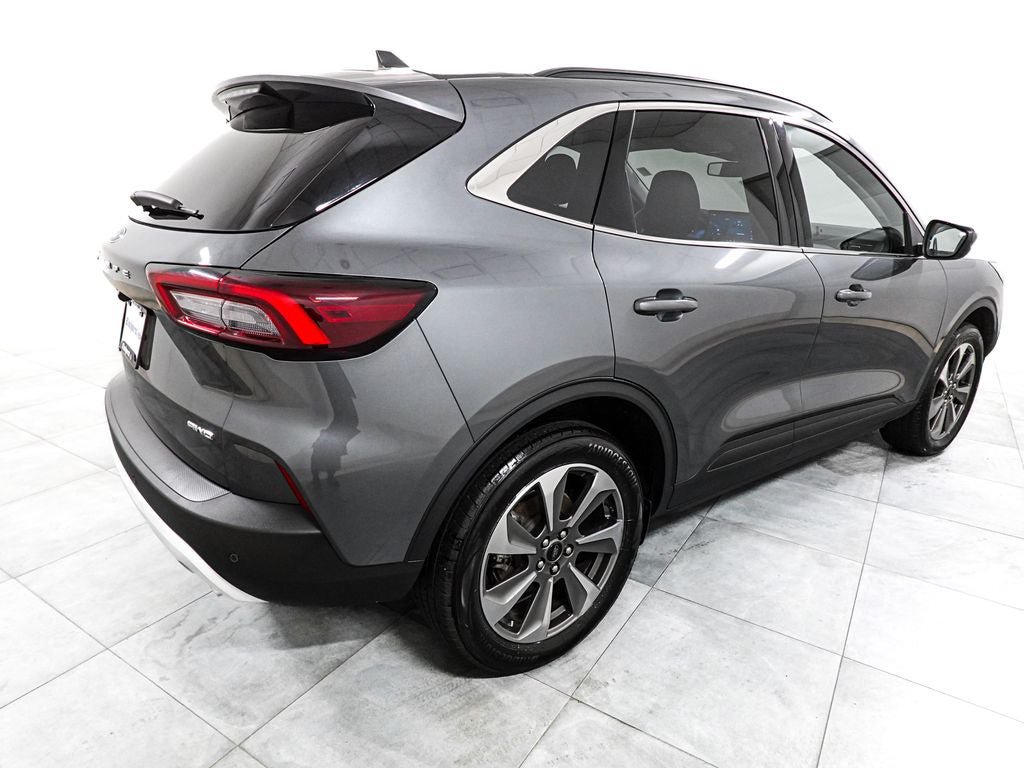 Certified 2025 Ford Escape Platinum AWD/4WD image 7