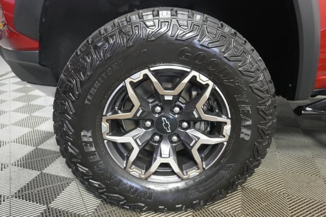 Used 2024 Chevrolet Colorado ZR2 w/ ZR2 Convenience Package III AWD/4WD image 10