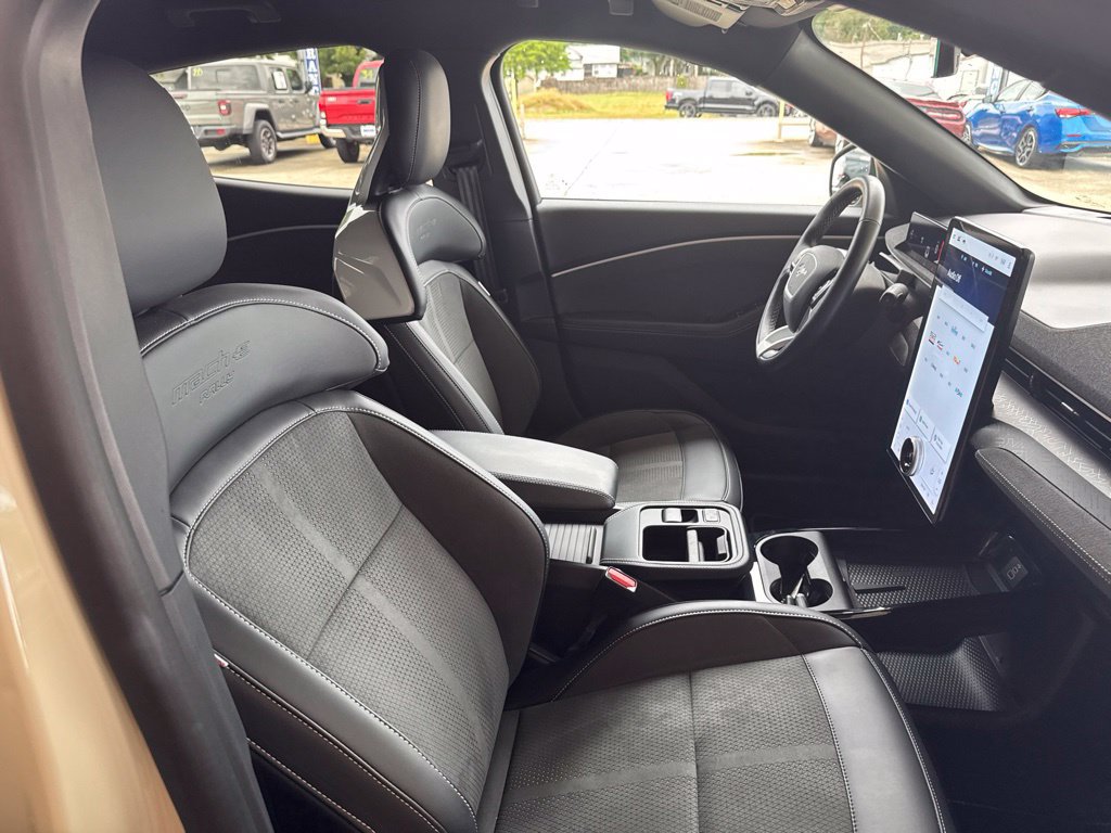 Certified 2025 Ford Mustang Mach-E GT AWD/4WD image 17