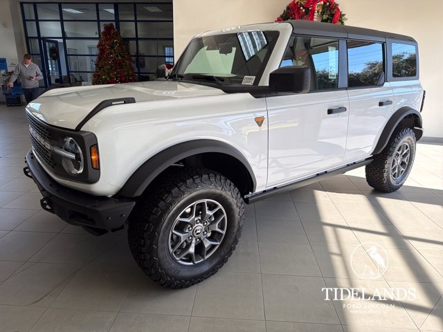 Certified 2025 Ford Bronco Badlands AWD/4WD image 4