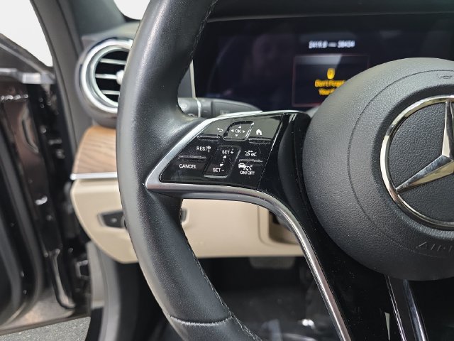 Used 2023 Mercedes-Benz E 350 4MATIC Sedan image 17