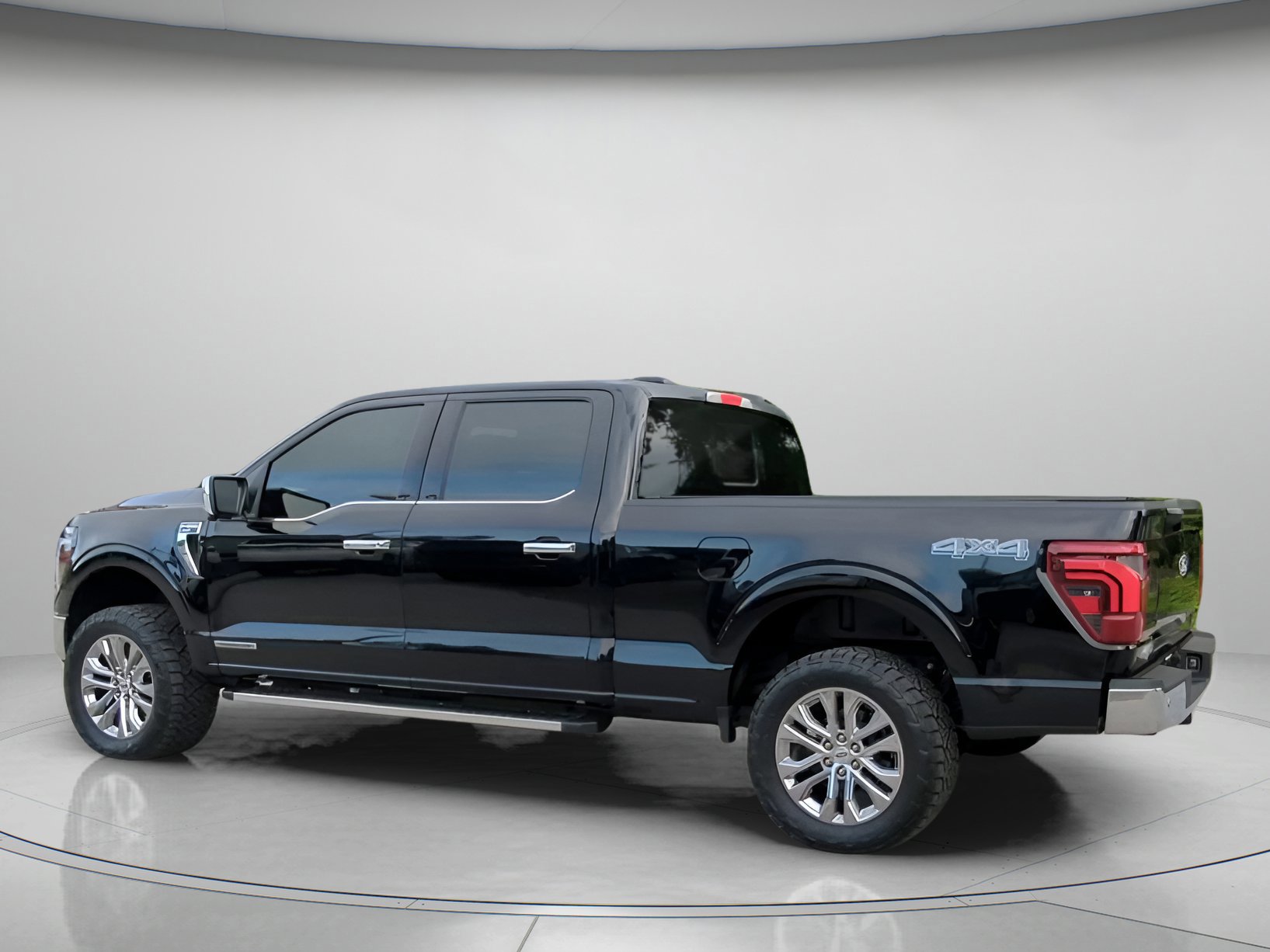 Certified 2025 Ford F150 Lariat w/ Equipment Group 502A High AWD/4WD image 12