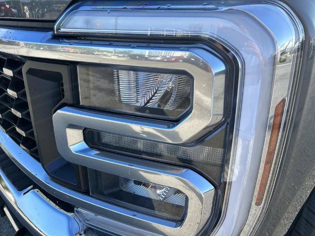 Certified 2025 Ford F350 Lariat w/ Lariat Ultimate Package AWD/4WD image 10