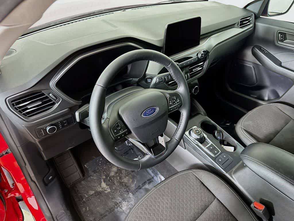 Certified 2024 Ford Escape Active FWD image 2