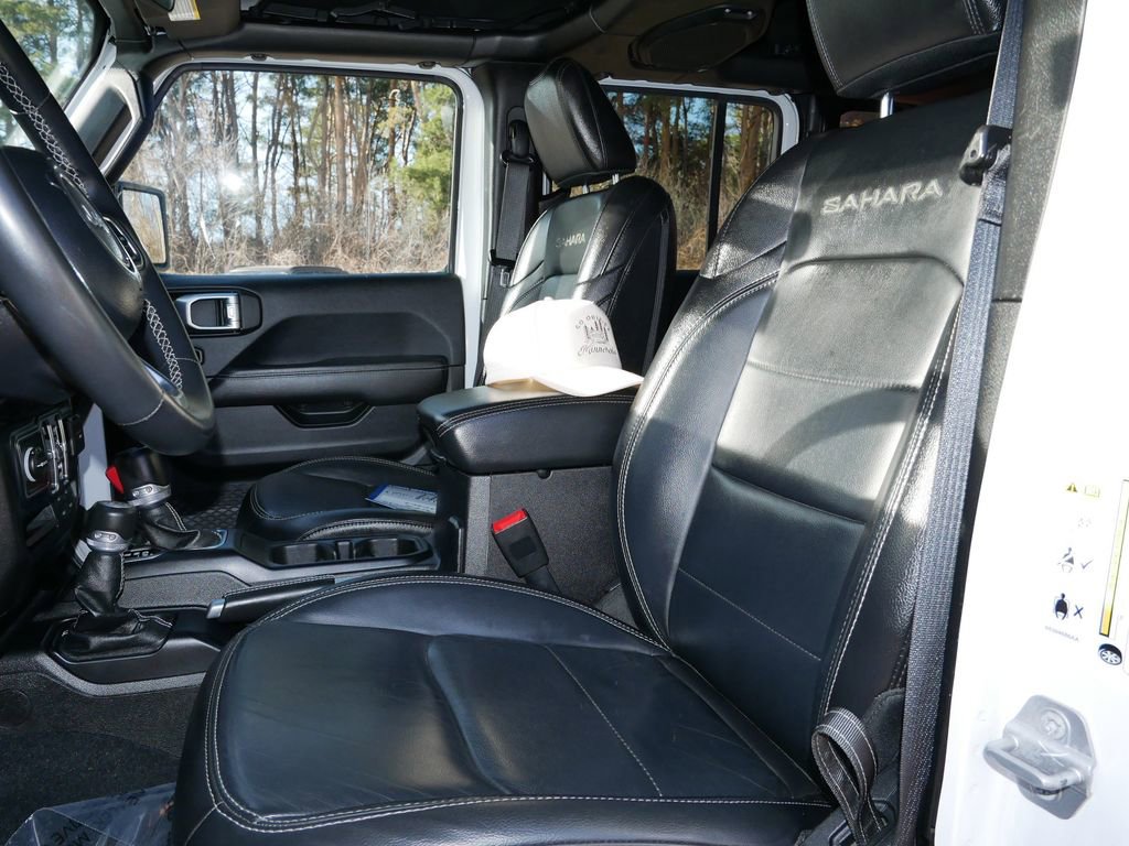 Used 2018 Jeep Wrangler Unlimited Sahara image 15