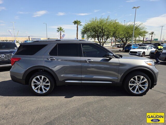 Certified 2021 Ford Explorer Platinum w/ Equipment Group 601A AWD/4WD image 8