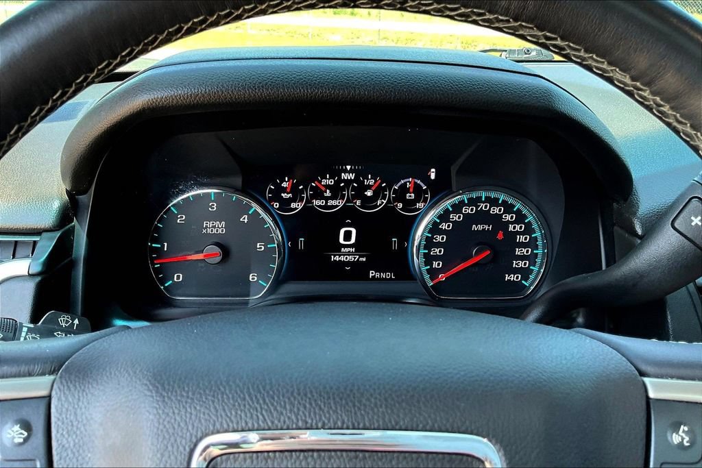 Used 2017 GMC Yukon Denali w/ Open Road Package AWD/4WD image 15