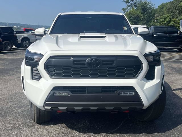 Used 2026 Toyota Tacoma TRD Sport AWD/4WD image 9