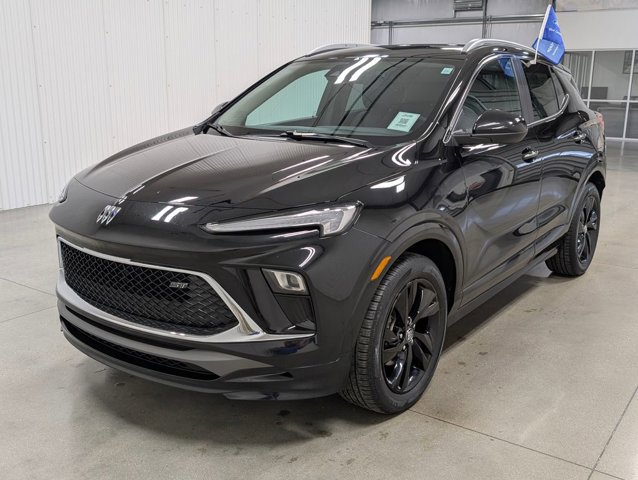 Used 2024 Buick Encore GX Sport Touring w/ Comfort Package image 4