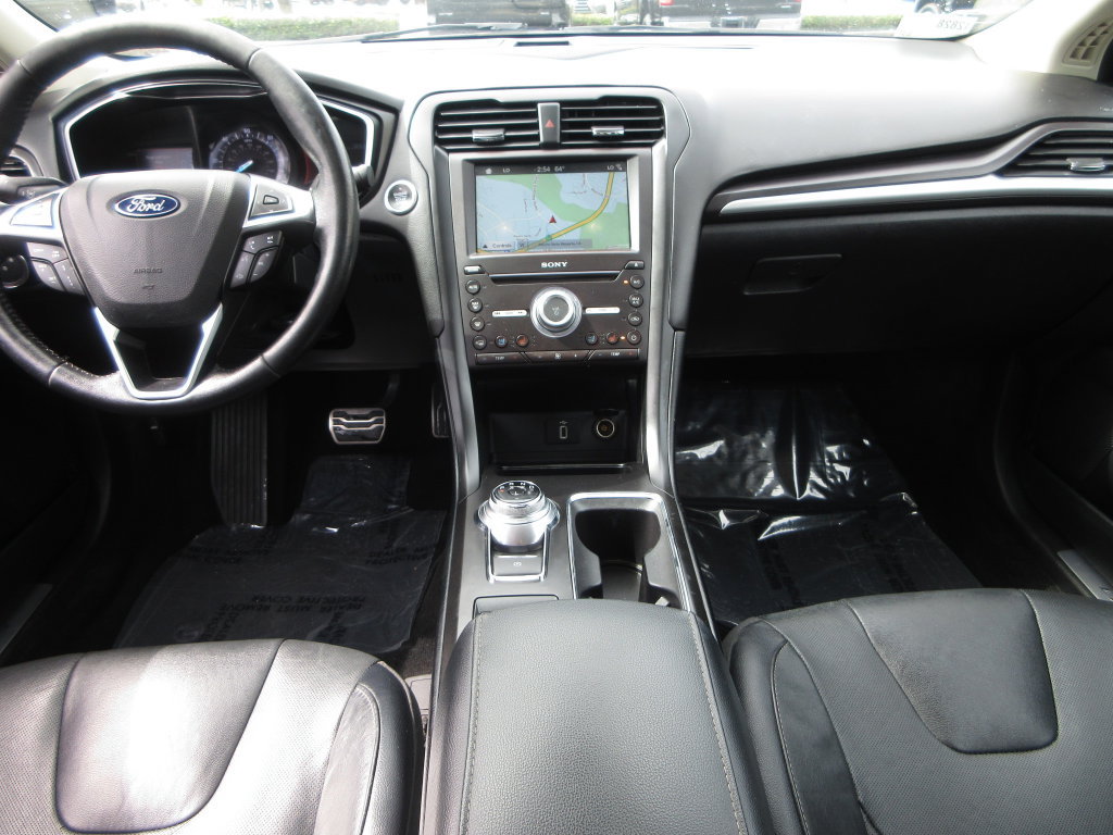 Certified 2018 Ford Fusion Energi Titanium FWD image 22