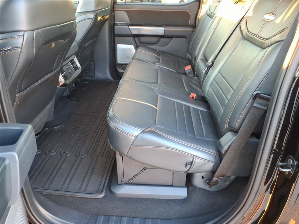 Certified 2024 Ford F250 Platinum w/ FX4 Off-Road Package AWD/4WD image 6