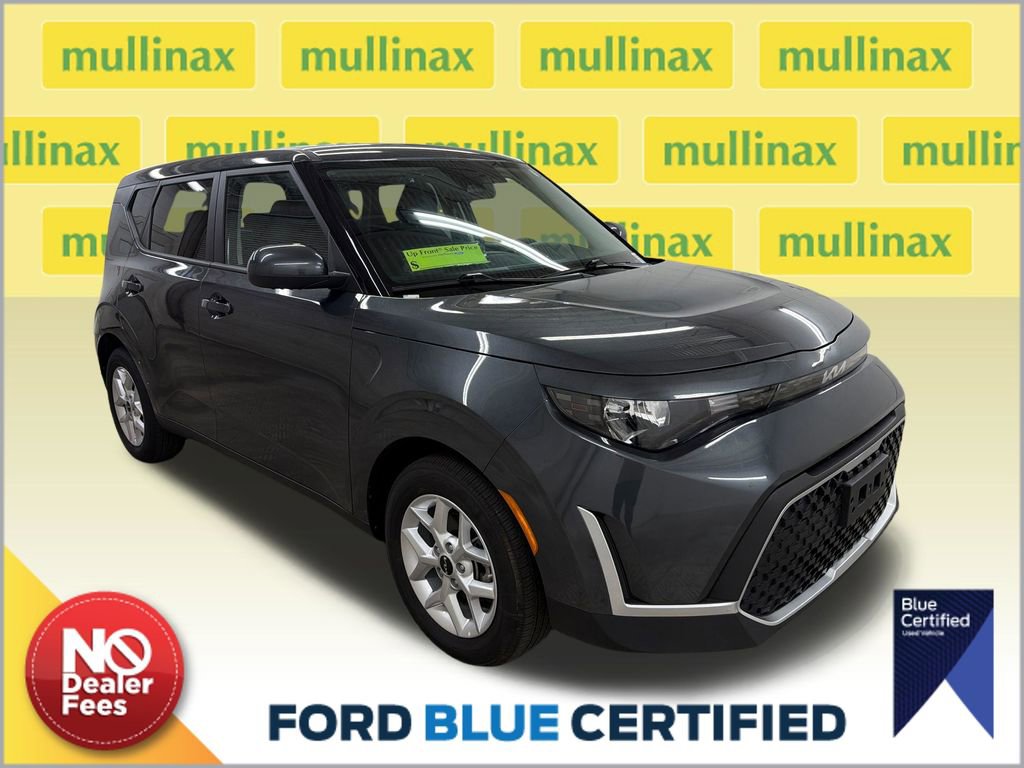 Used 2025 Kia Soul LX w/ LX Technology Package