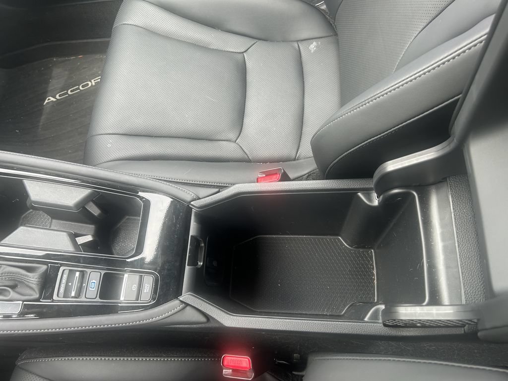 Used 2025 Honda Accord Touring image 26