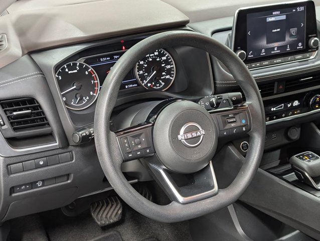 Used 2023 Nissan Rogue SV FWD image 9