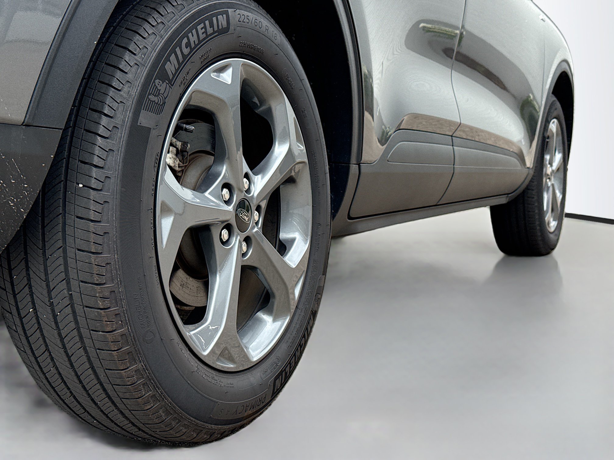 Certified 2025 Ford Escape ST-Line AWD/4WD image 14