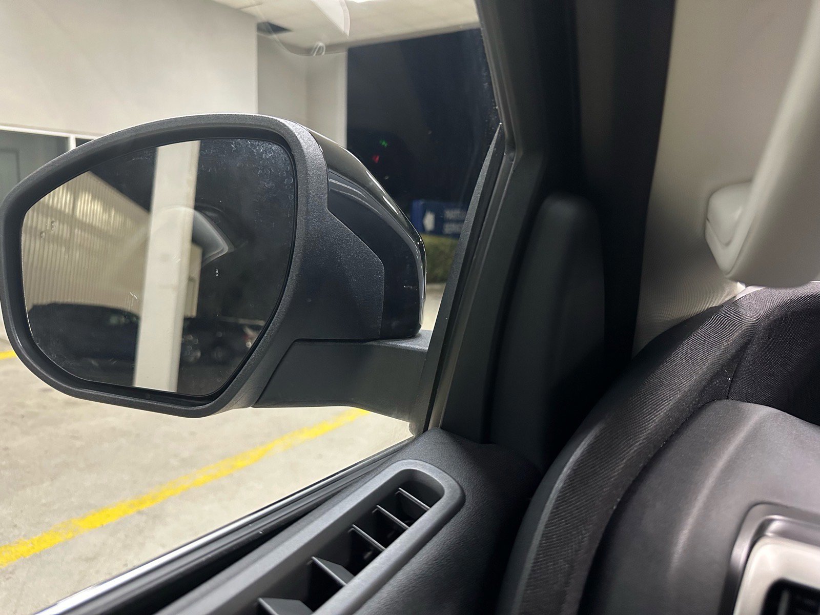 Certified 2025 Ford Expedition Active image 44