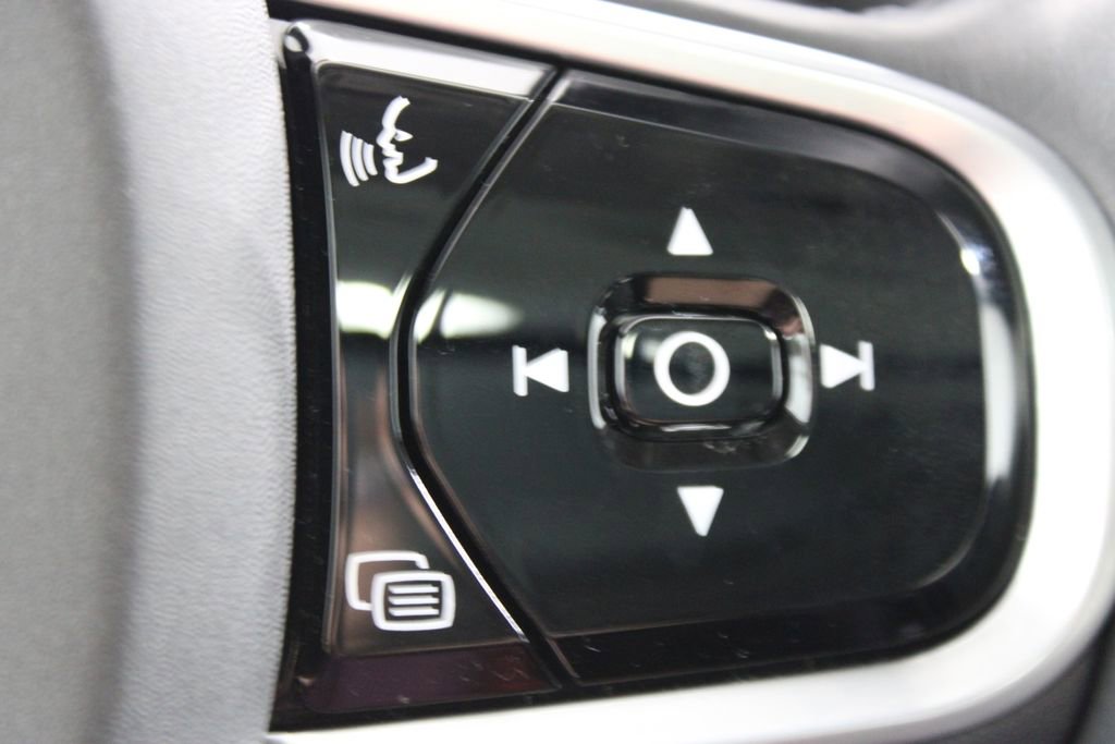 Used 2019 Volvo XC60 T5 Inscription w/ Protection Package Premier FWD image 40
