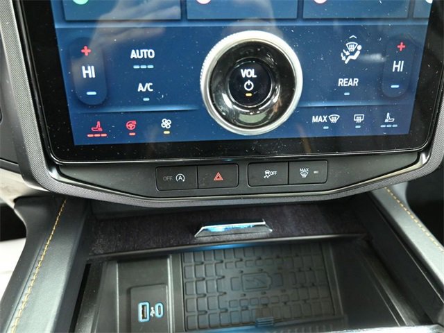 Certified 2022 Ford Expedition Platinum image 34