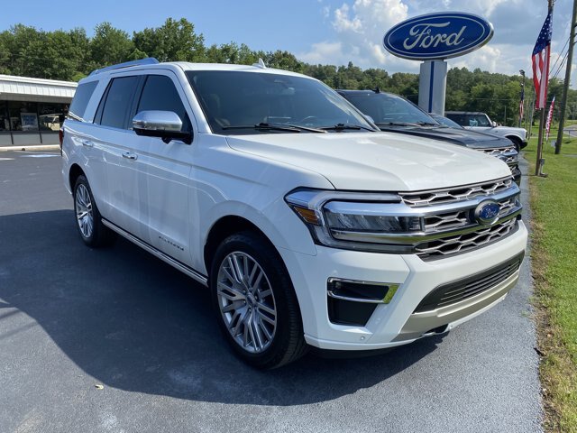 Certified 2022 Ford Expedition Platinum AWD/4WD image 2