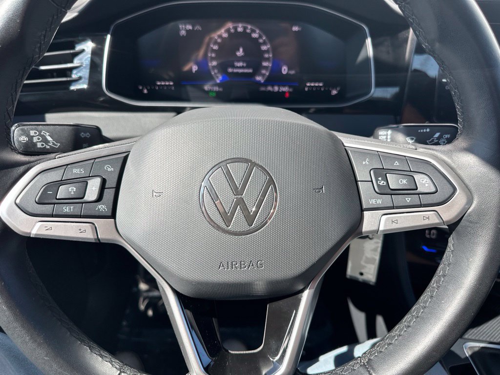 Used 2025 Volkswagen Jetta Sport FWD image 35