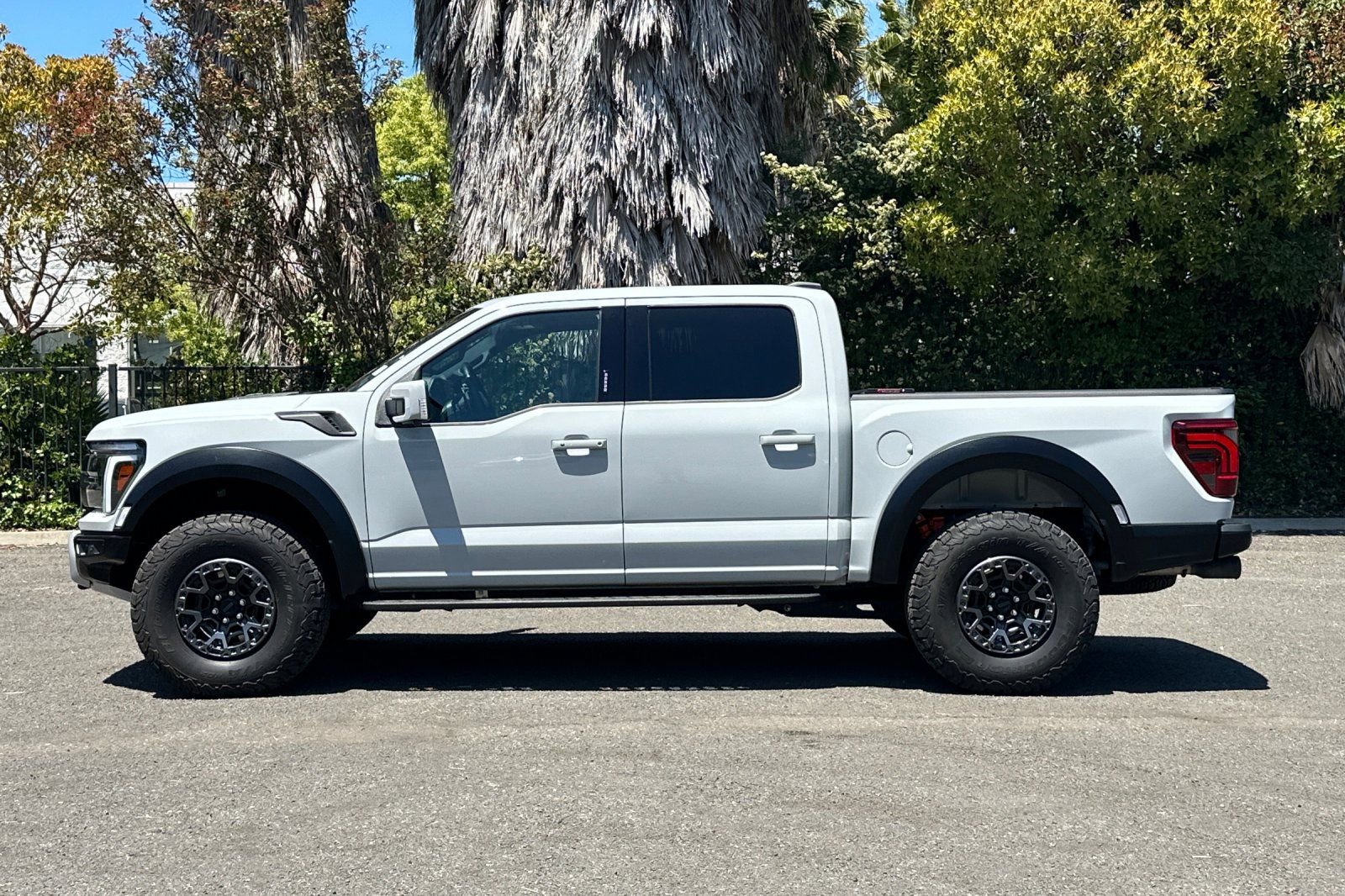 Certified 2024 Ford F150 Raptor AWD/4WD image 7