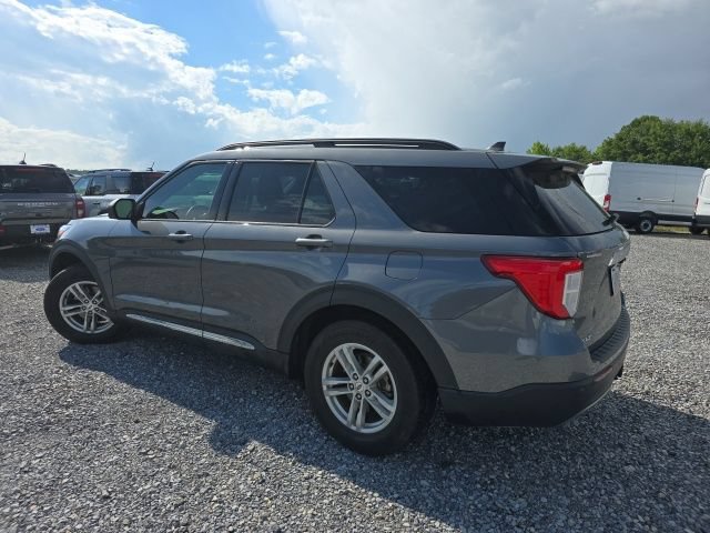 Certified 2021 Ford Explorer XLT w/ Equipment Group 202A RWD image 4