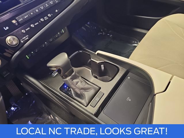 Used 2024 Lexus ES 350 Ultra Luxury w/ Accessory Package (Z2) FWD image 26