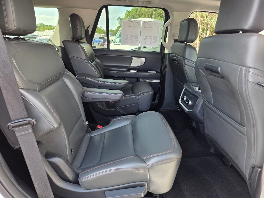 Certified 2025 Ford Expedition Active RWD image 16