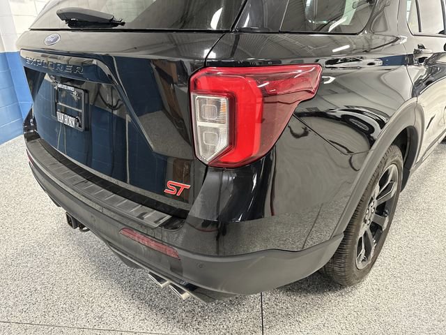Certified 2022 Ford Explorer ST w/ ST Street Pack image 39