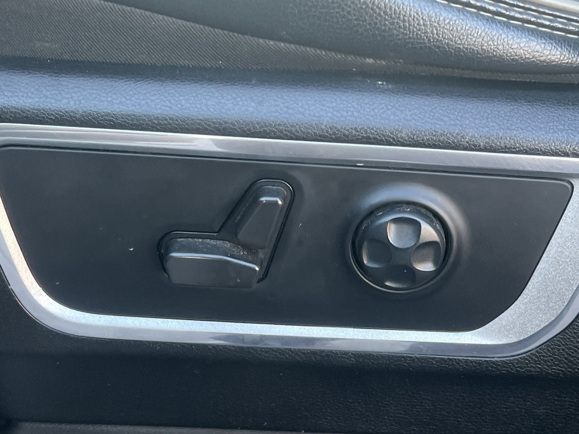 Used 2021 RAM 1500 Laramie image 23