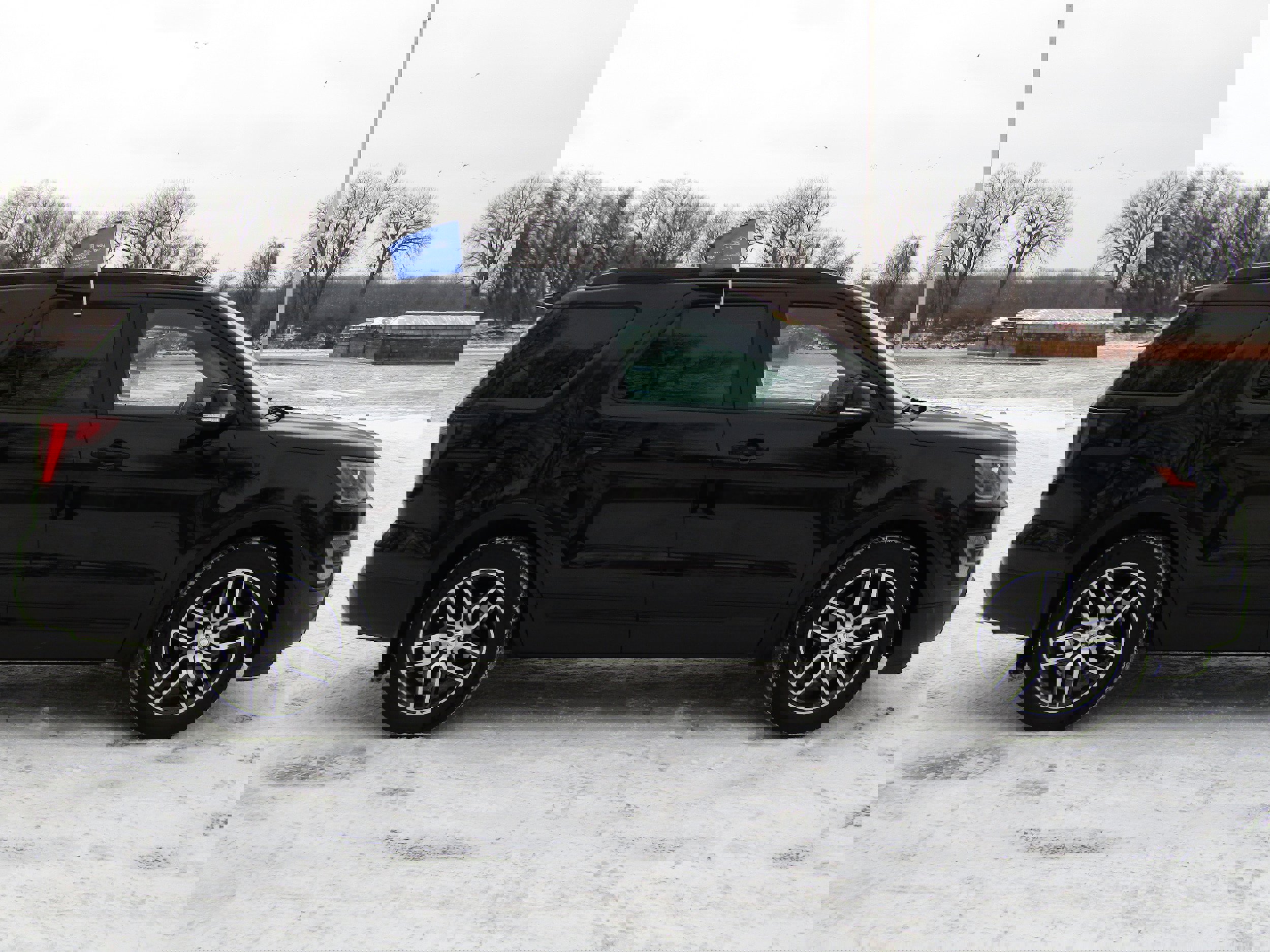 Certified 2017 Ford Explorer Sport w/ Equipment Group 401A image 5