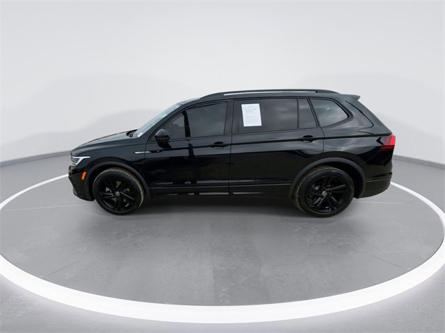 Used 2024 Volkswagen Tiguan SE R-Line w/ MDO Package, Three-Row image 8