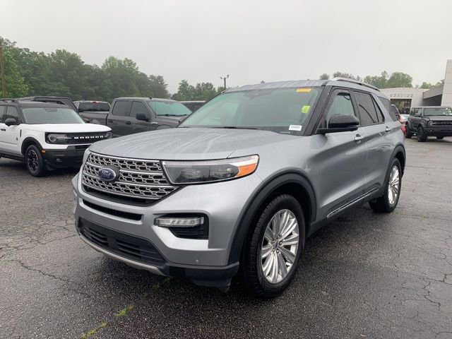 Certified 2022 Ford Explorer Limited w/ Equipment Group 301A RWD image 4
