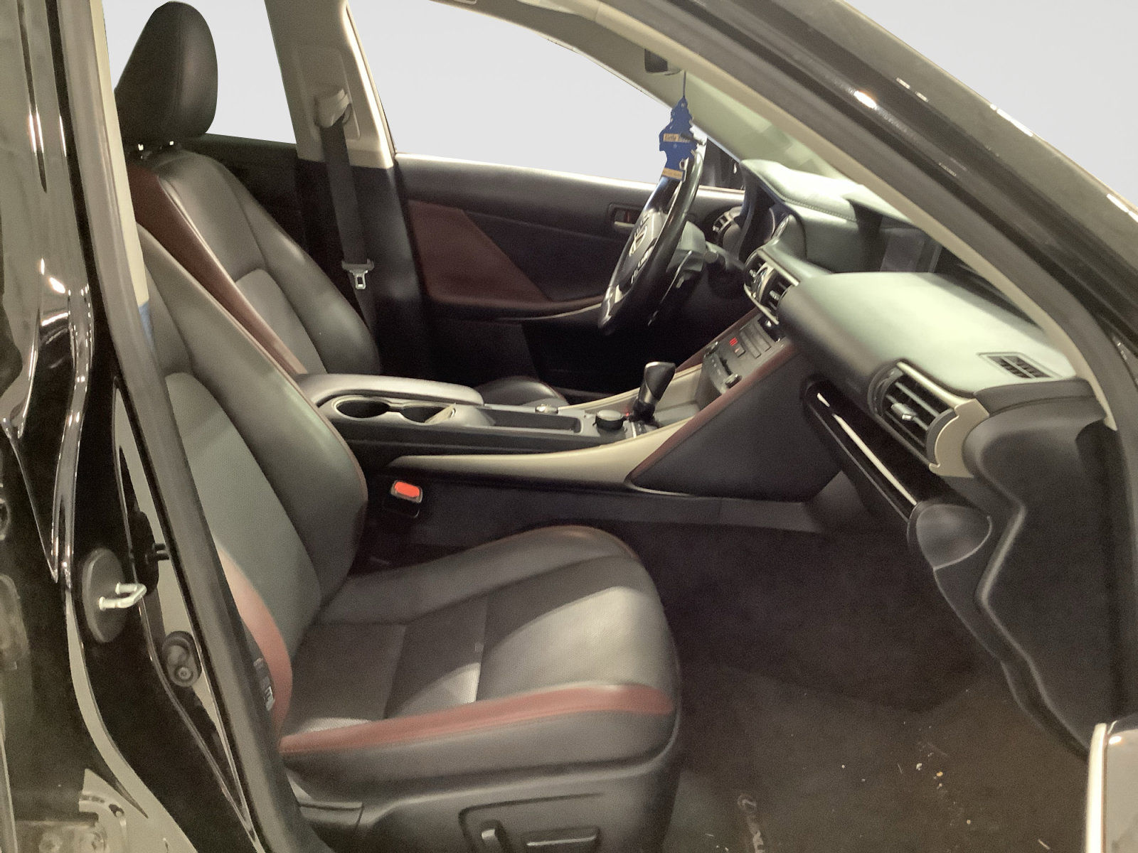 Used 2019 Lexus IS 300 w/ Accessory Package RWD image 17