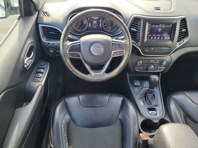 Used 2019 Jeep Cherokee Latitude Plus w/ Comfort/Convenience Group AWD/4WD image 11