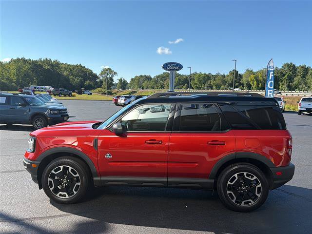 Certified 2022 Ford Bronco Sport Outer Banks w/ Tech Package AWD/4WD image 4