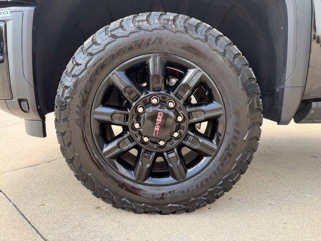Used 2026 GMC Sierra 2500 AT4 w/ AT4 Premium Plus Package AWD/4WD image 10