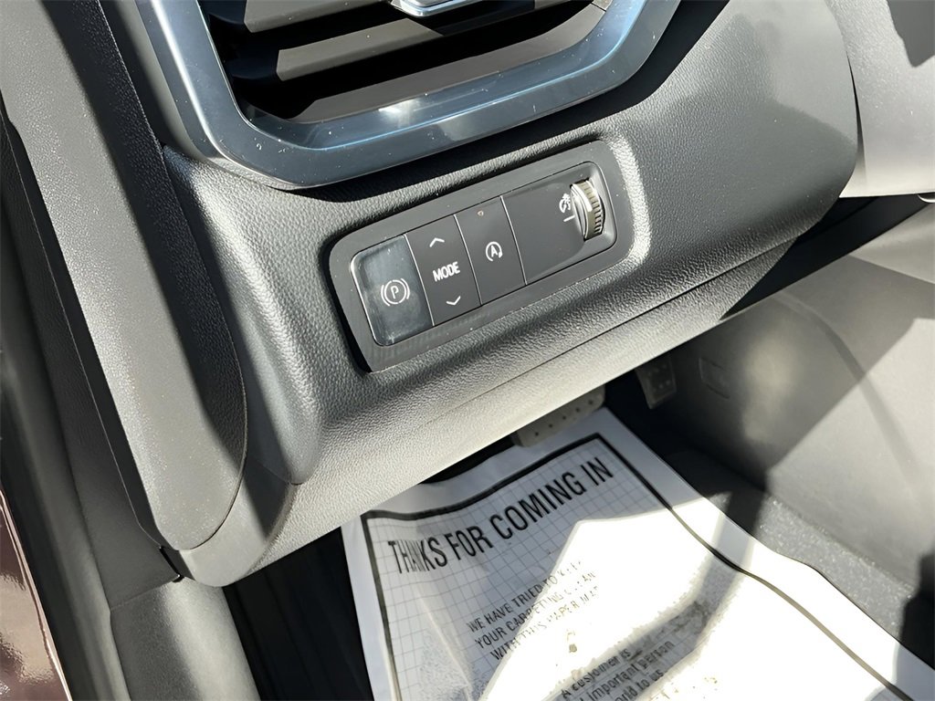 Used 2025 GMC Acadia Elevation image 28