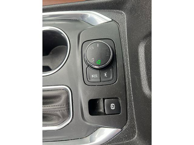 Used 2019 Chevrolet Traverse High Country w/ LPO, Floor Liner Package AWD/4WD image 12