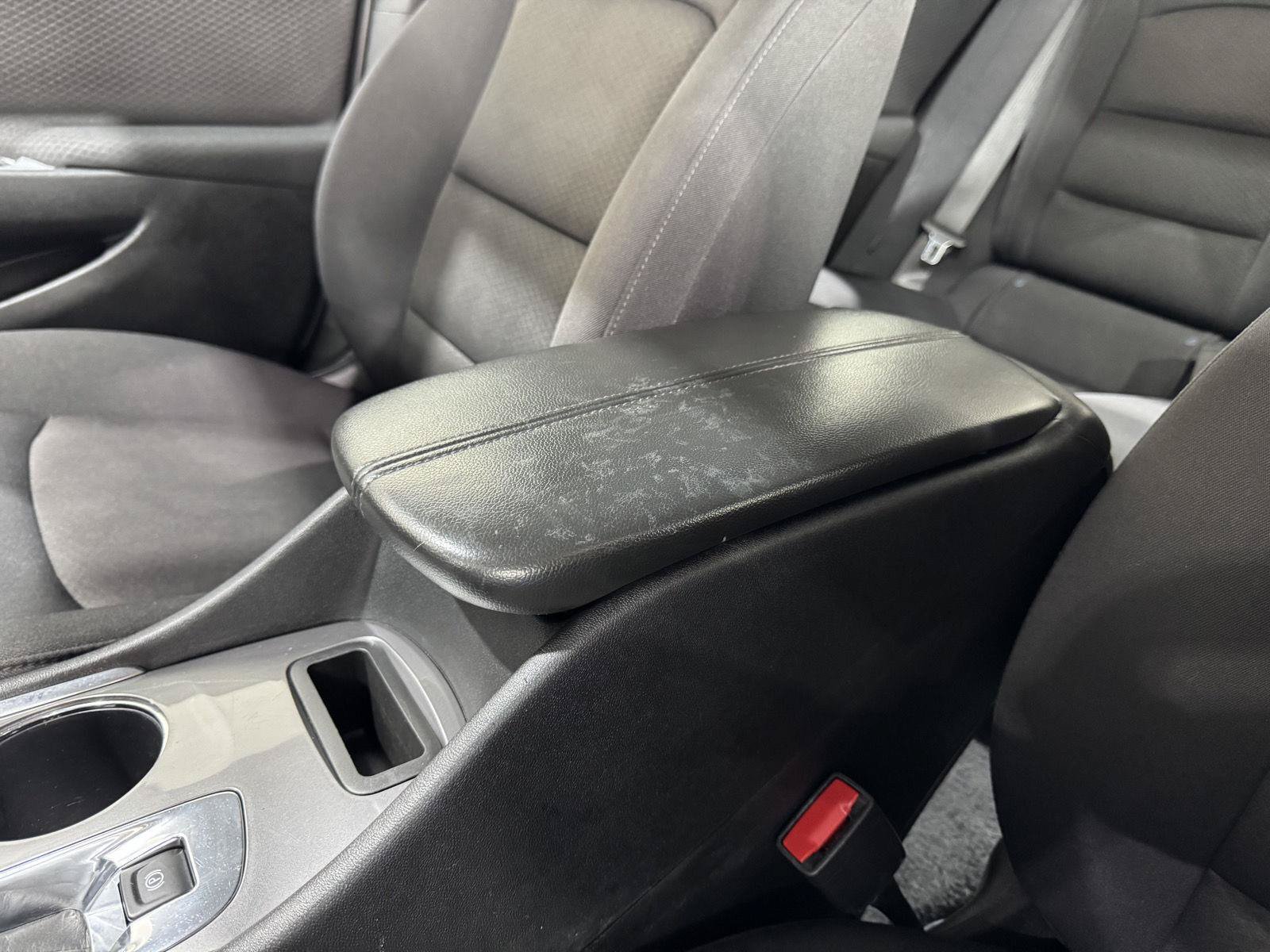 Used 2024 Chevrolet Malibu LT FWD image 34