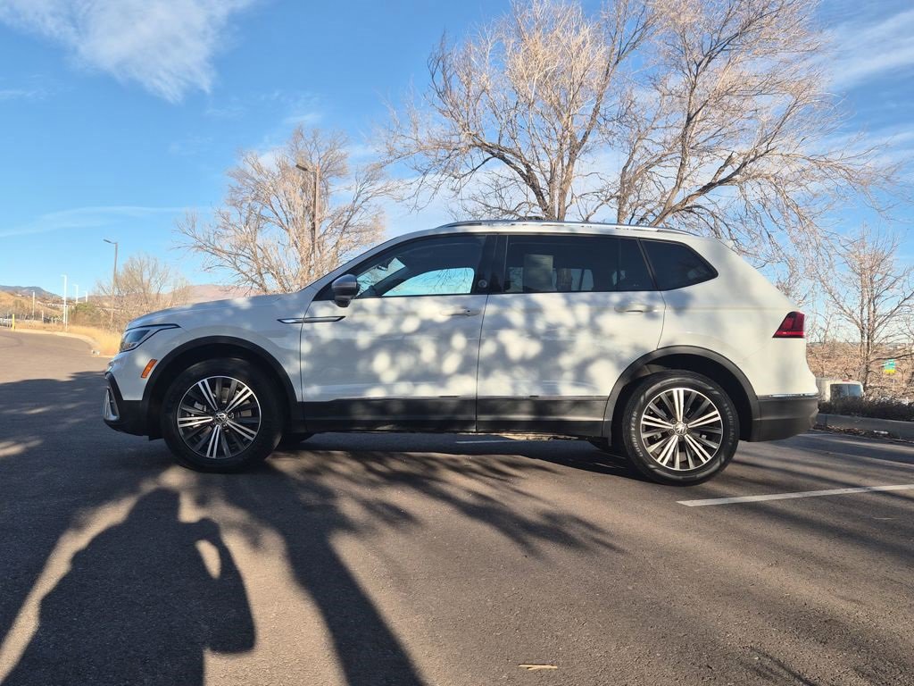 Used 2024 Volkswagen Tiguan Wolfsburg Edition image 2