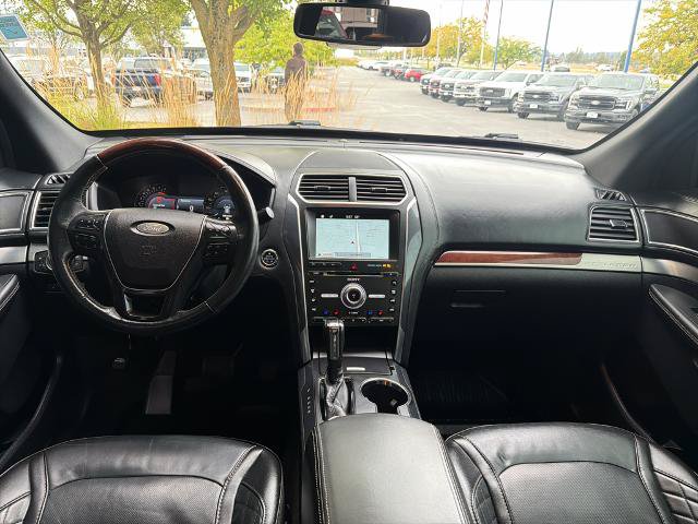 Certified 2018 Ford Explorer Platinum AWD/4WD image 35