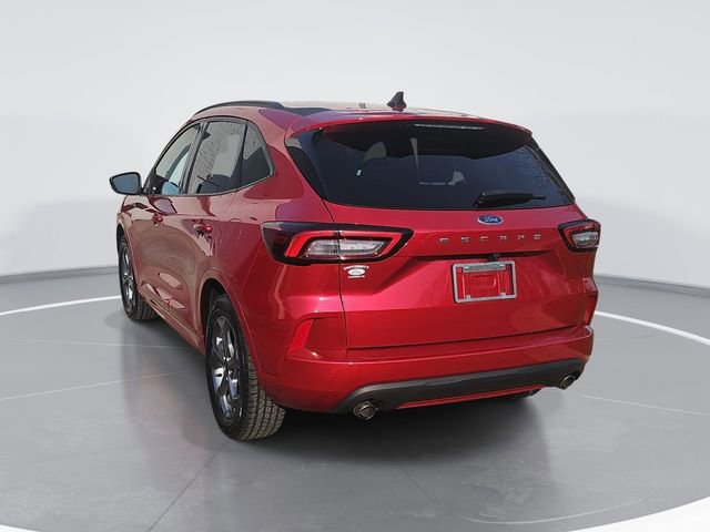 Certified 2024 Ford Escape ST-Line w/ Cold Weather Package image 5