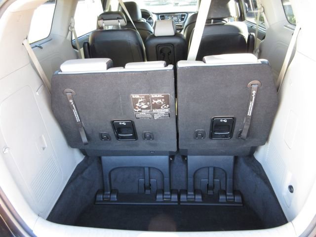 Used 2019 Kia Sedona EX image 28