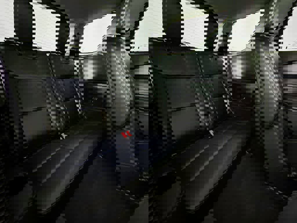 Certified 2021 Ford Explorer Limited w/ Equipment Group 301A image 32