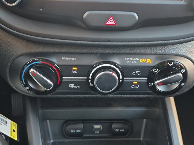 Used 2024 Kia Soul LX FWD image 25