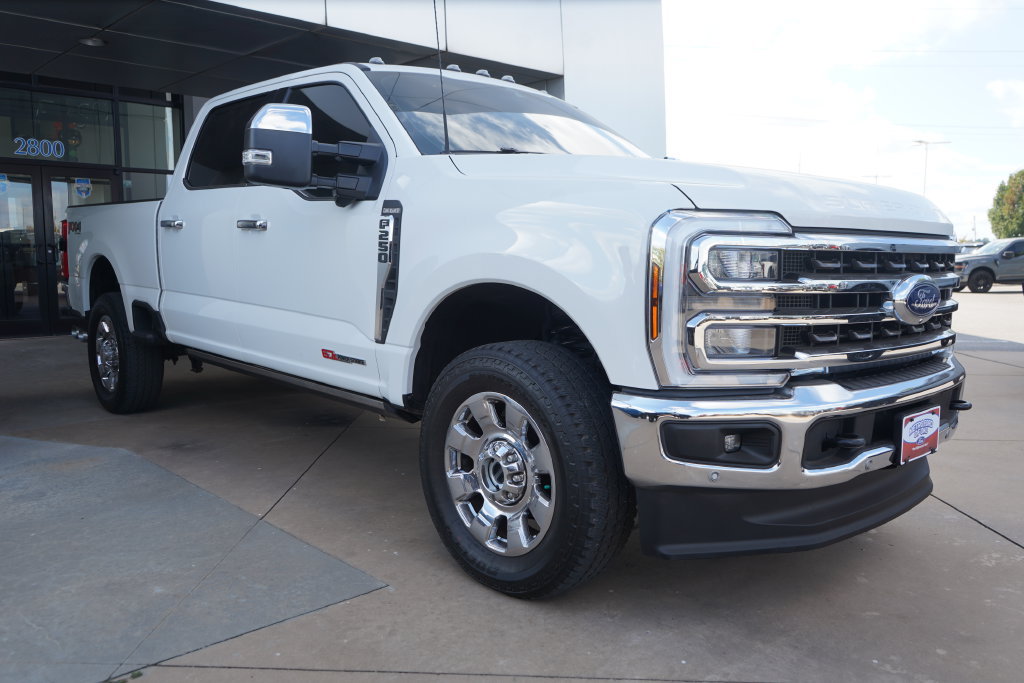 Certified 2025 Ford F250 King Ranch w/ Chrome Package AWD/4WD image 3