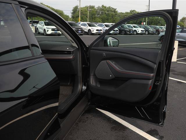 Certified 2025 Ford Mustang Mach-E Premium w/ Sport Appearance Package AWD/4WD image 30