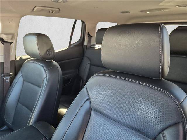 Used 2023 GMC Acadia SLT AWD/4WD image 16